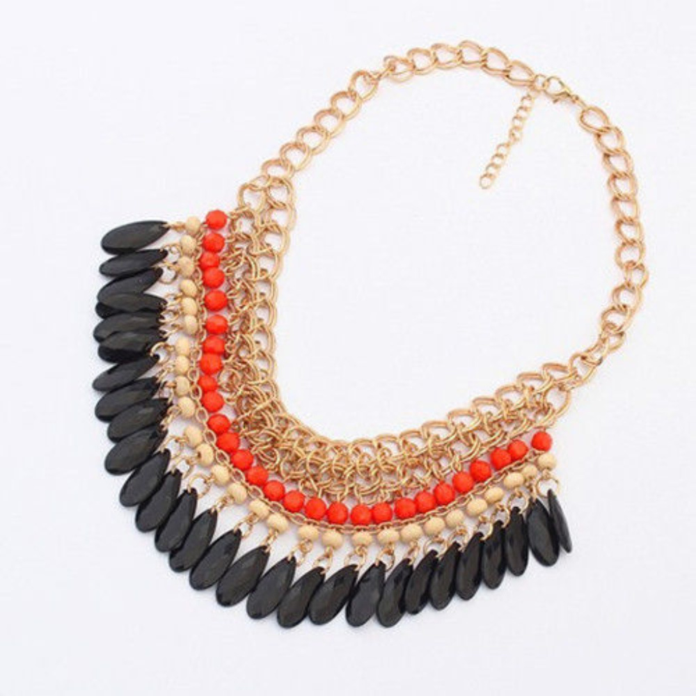 ** BRAND NEW ** BEAUTIFUL LAYERED STATEMENT DROP NECKLACE